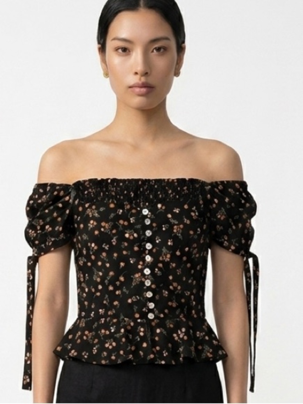 Farrow floral short sleeve cropped top smocked Scoop‎ back and front. Size M